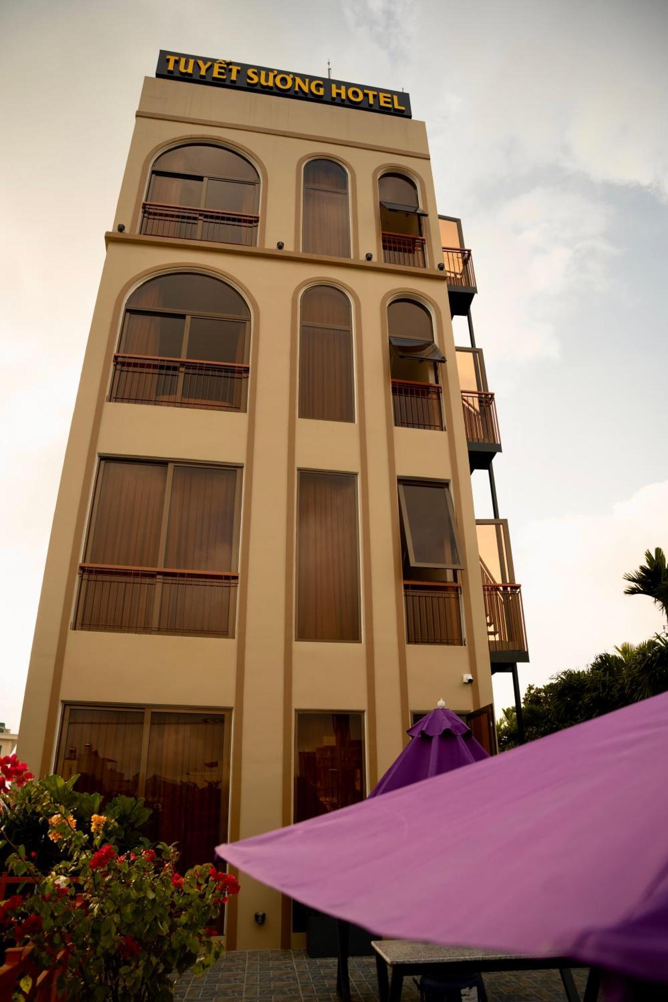 Tuyet Suong Hotel Quảng Ngãi Exterior foto