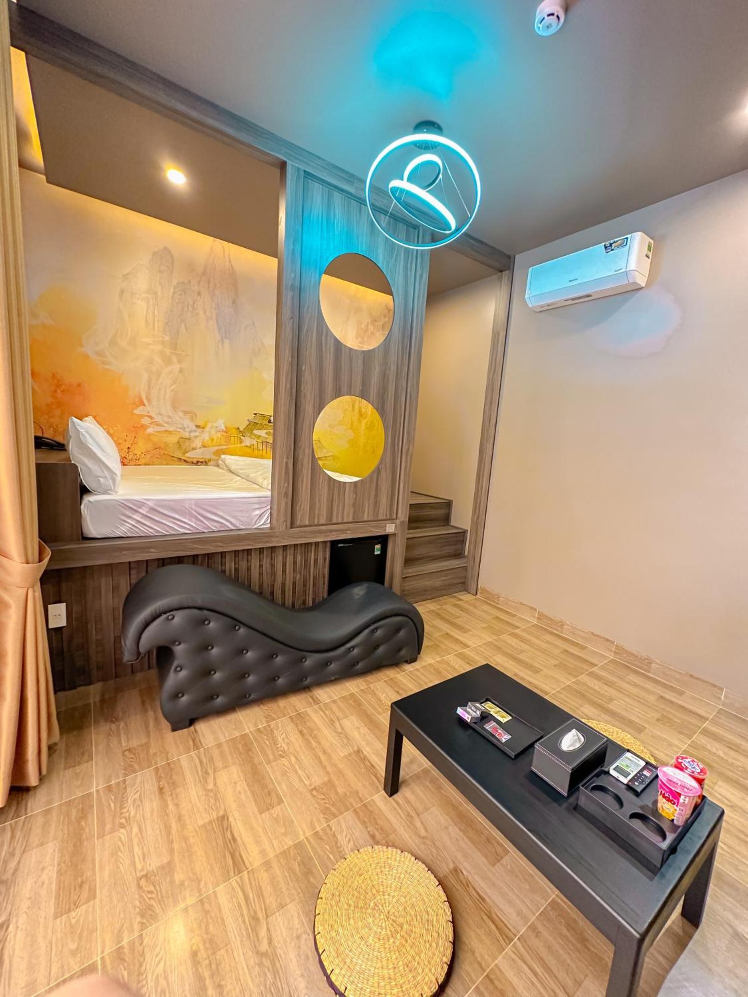 Tuyet Suong Hotel Quảng Ngãi Exterior foto