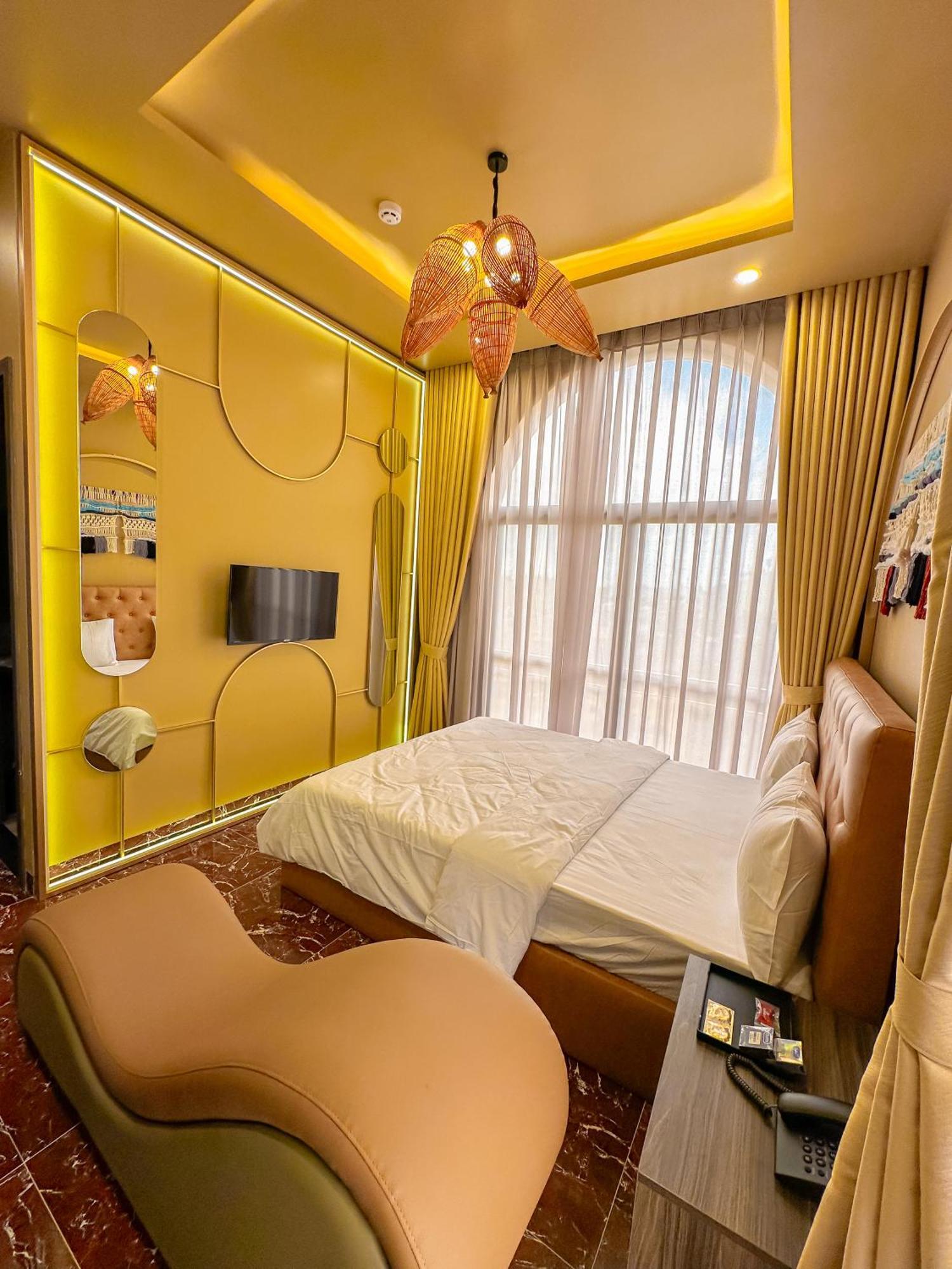 Tuyet Suong Hotel Quảng Ngãi Exterior foto